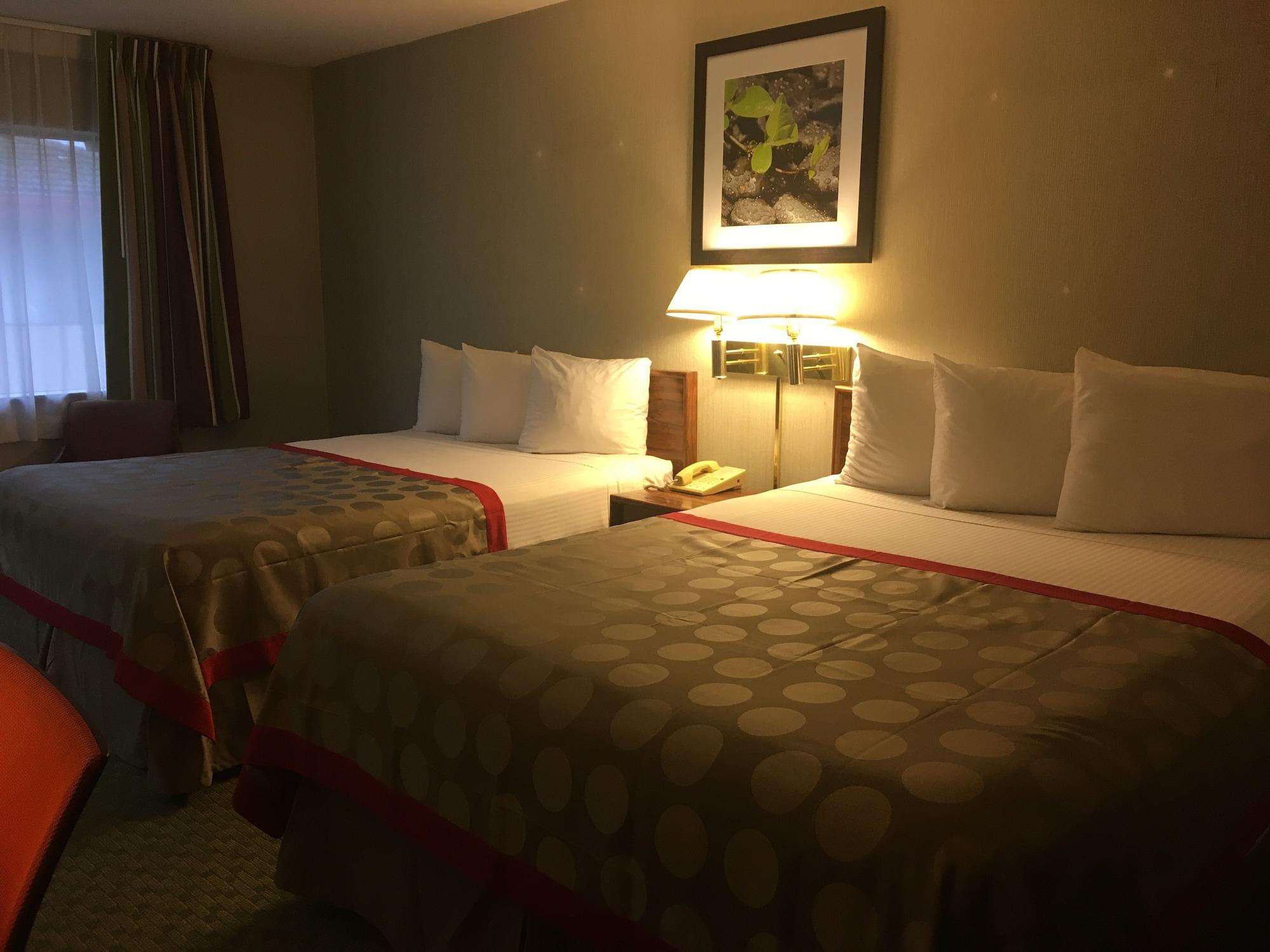 Ramada By Wyndham Portland Airport Hotel Екстериор снимка