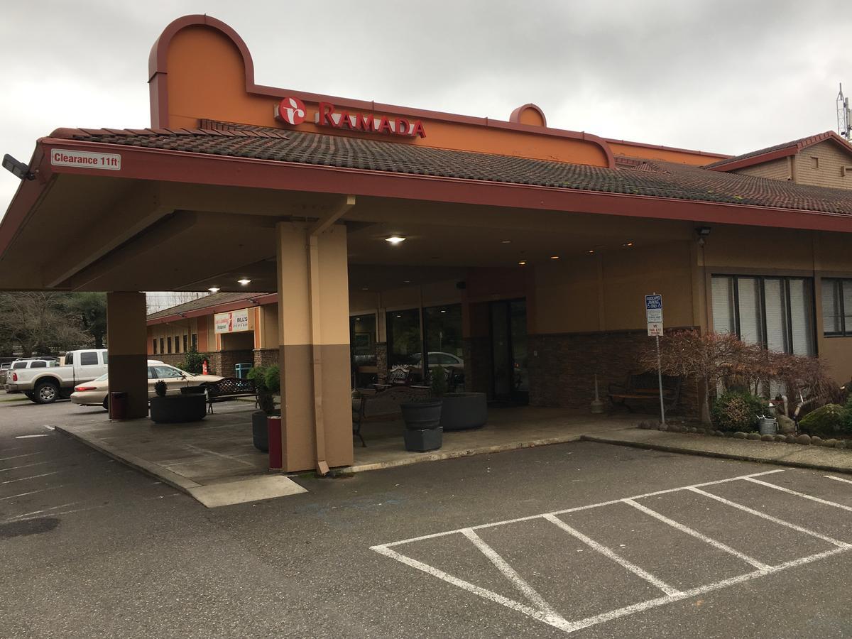 Ramada By Wyndham Portland Airport Hotel Екстериор снимка