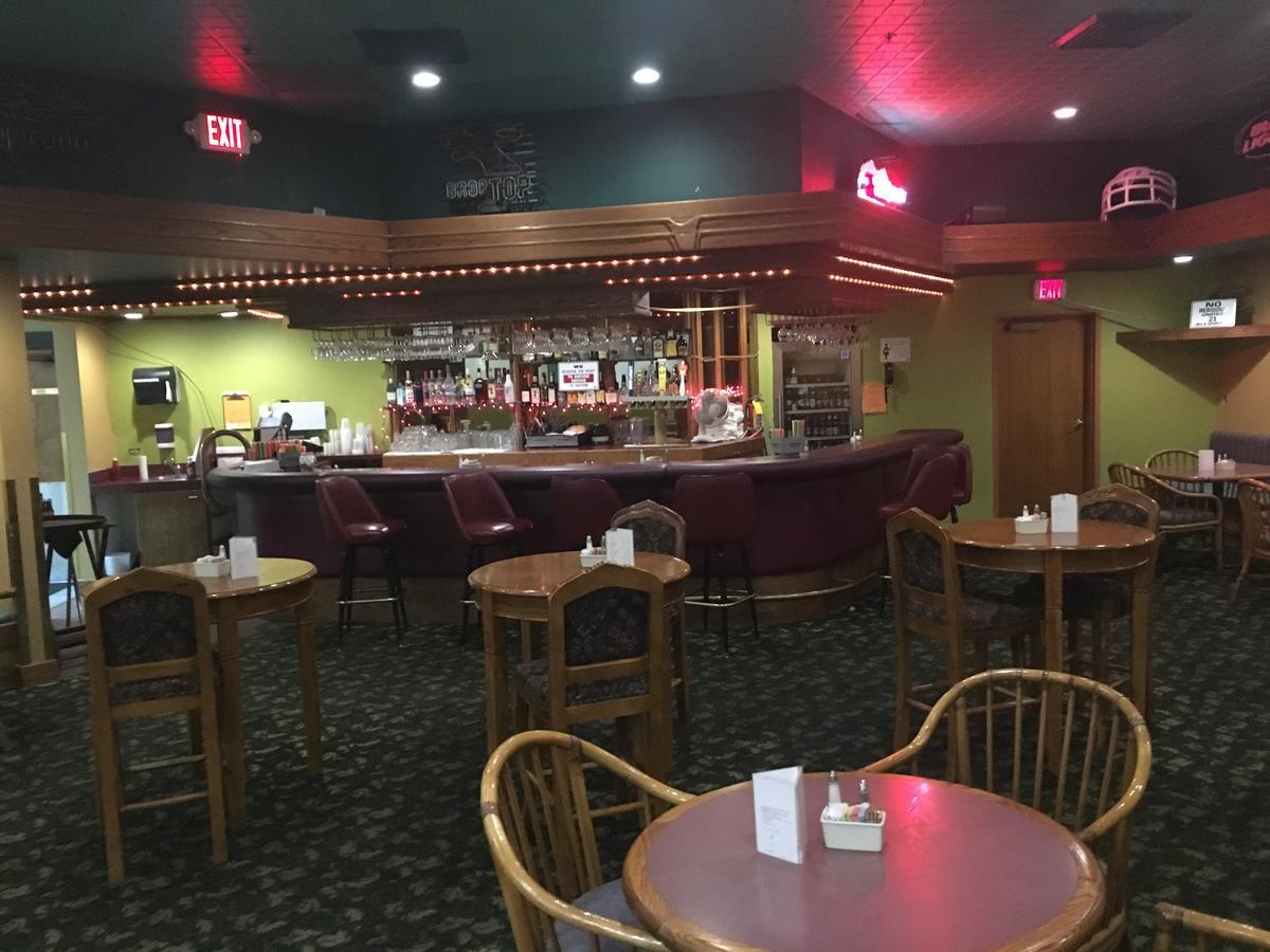 Ramada By Wyndham Portland Airport Hotel Екстериор снимка